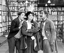 Watch Giving Them Fits (Short 1915)