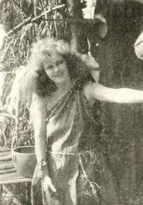 Watch The Isle of Content (Short 1915)