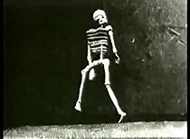 Watch Le squelette joyeux