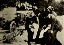 Watch The Wedding Present (Short 1913)