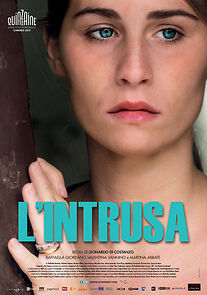 Watch L'intrusa
