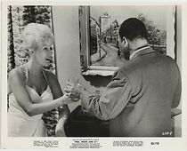 Watch Free, White and 21