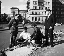 Watch Berlin um die Ecke