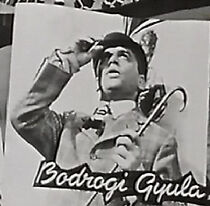 Watch Kristóf, a magánzó