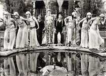 Watch Lonesome Luke Lolls in Luxury (Short 1916)