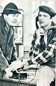 Watch La portile pamîntului