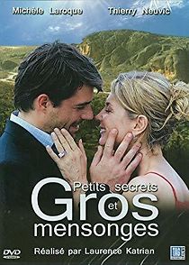 Watch Petits secrets et gros mensonges