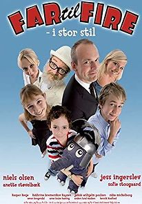 Watch Father of Four: Living Large