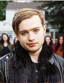 Watch 25 Siblings and Me