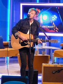 Watch Thom Artway: Flower Wreath (Dobré ráno session)