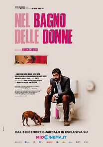 Watch Nel bagno delle donne
