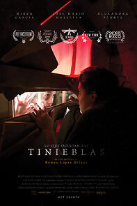 Watch Lo Que Ocultan Las Tinieblas (Short 2019)