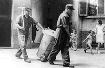 Watch Appunti per un romanzo sull'immondezza