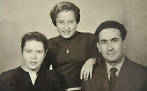 Watch The Peretzniks