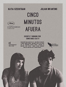 Watch Cinco minutos afuera (Short 2018)