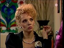 Watch Zenatý cez den, slobodný v noci