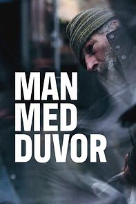 Watch Man med duvor (Short 2021)