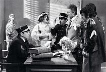 Watch A Maluquinha de Arroios