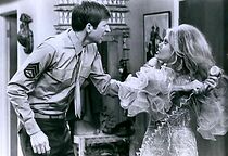 Watch Charo and the Sergeant