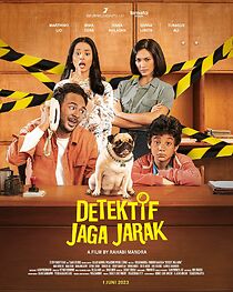 Watch Detektif Jaga Jarak