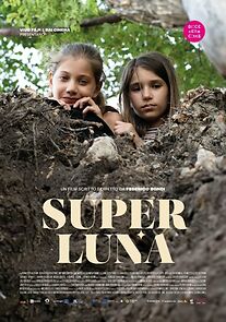 Watch Superluna
