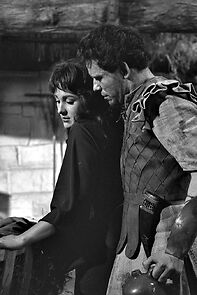 Watch Kvinden og soldaten