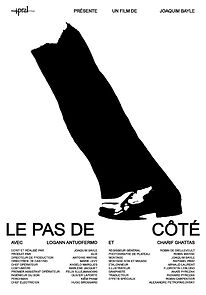 Watch Le pas de côté (Short 2024)