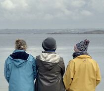 Watch Les baigneuses (Short 2018)