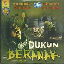 Watch Dukun beranak