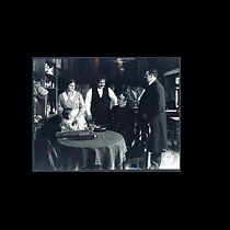 Watch Hotel Paradiso