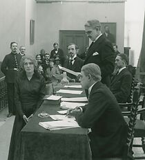 Watch I mörkrets bojor (Short 1917)