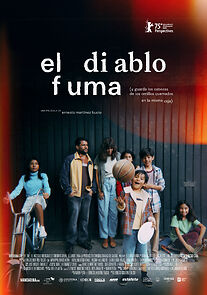 Watch El diablo fuma (y guarda las cabezas de los cerillos quemados en la misma caja)