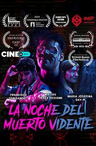 Watch La noche del muerto vidente (Short 2023)