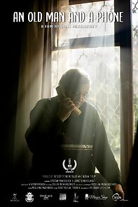 Watch An old man and a phone (Short 2022)