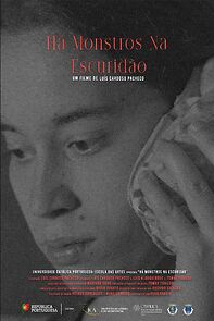 Watch Há Monstros na Escuridão (Short 2023)
