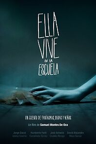 Watch Ella Vive en la Escuela