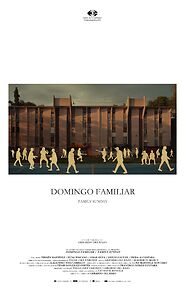 Watch Domingo Familiar (Short 2025)