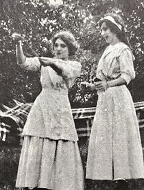 Watch A Gold Necklace (Short 1910)