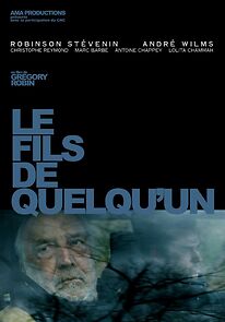 Watch Le fils de quelqu'un (Short 2017)