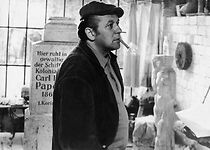 Watch Der nackte Mann auf dem Sportplatz