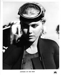 Watch Hunters of the Reef