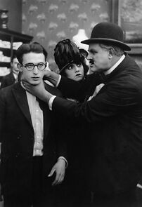 Watch Here Come the Girls (Short 1918)