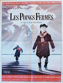 Watch Les poings fermés