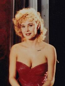 Watch Le dîner des bustes (Short 1988)