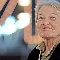 Watch Ideje az öregségnek