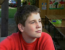 Watch Geraubte Kindheit - und damit leben lernen