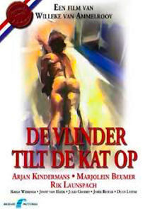 Watch De vlinder tilt de kat op