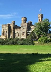 Watch Dualchas a' Chaisteil/The Castle