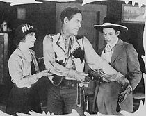 Watch Headin' Through