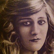 Watch White Slippers